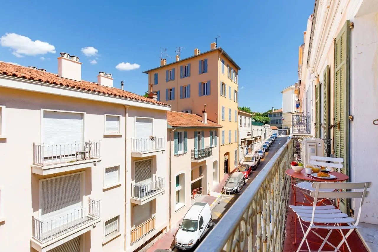 La Colline YourHostHelper Cannes France